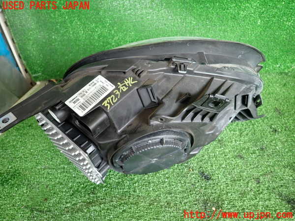 2UPJ-9237231130]BMW ミニ(MINI)クーパーD(XN15)右ヘッドライト HID 中古 (F56)_3