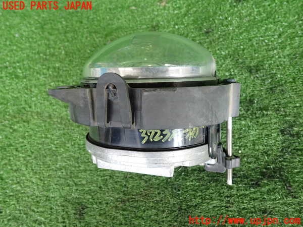 2UPJ-9237231180]BMW ミニ(MINI)クーパーD(XN15)右フォグ 中古 (F56)_2