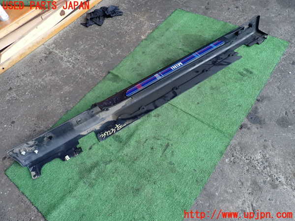 2UPJ-9237231392]BMW ミニ(MINI)クーパーD(XN15)左サイドステップ 中古 (F56)_5