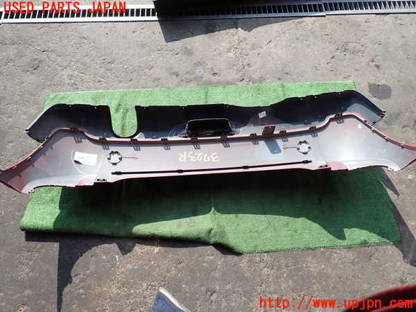 2UPJ-9237231610]BMW ミニ(MINI)クーパーD(XN15)リアバンパー 中古 (F56)_5