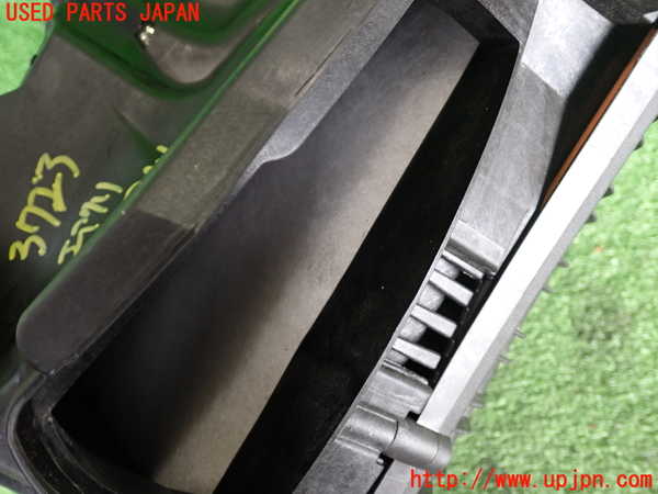 2UPJ-9237232560]BMW ミニ(MINI)クーパーD(XN15)エアクリーナーボックス 中古 (F56)_5