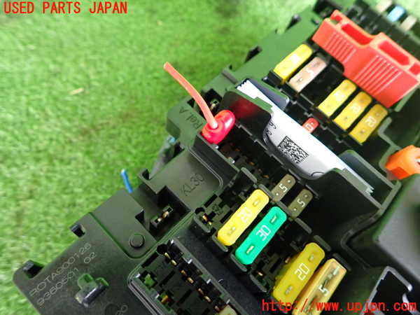 2UPJ-9237236741]BMW ミニ(MINI)クーパーD(XN15)ヒューズボックス1 中古 (F56)_2