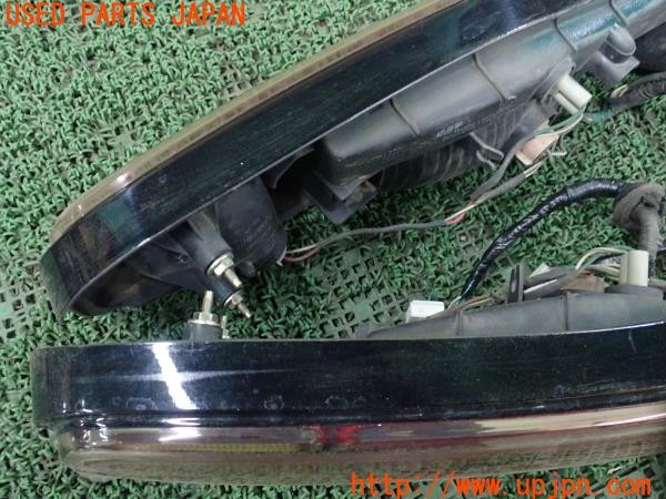 3UPJ=9237240547]ソアラ 3.0GT Gパッケージ装着車(JZZ31)後期 純正 TOYOTA KOITO 24-39 テールランプ 左右 中古_3