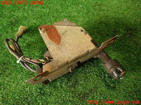 2UPJ-9237241018]ソアラ(JZZ31)コーナーポール 中古_2