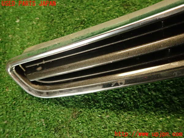 2UPJ-9237241050]ソアラ(JZZ31)ラジエターグリル 中古_2