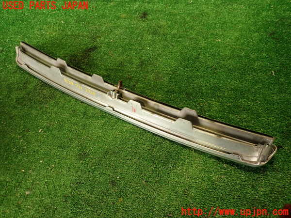 2UPJ-9237241050]ソアラ(JZZ31)ラジエターグリル 中古_5