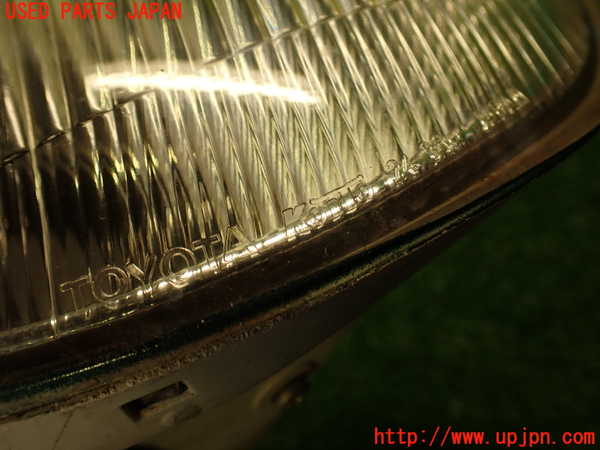 2UPJ-9237241180]ソアラ(JZZ31)右フォグ 中古_3