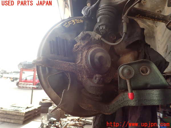 2UPJ-9237244290]ソアラ(JZZ31)右フロントナックルハブ 中古_2