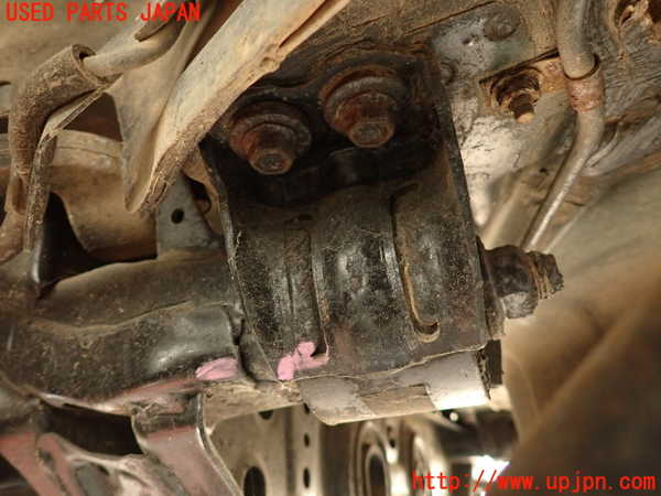 2UPJ-9237245295]ソアラ(JZZ31)リアメンバー 中古_4