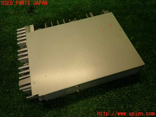 2UPJ-9237246525]ソアラ(JZZ31)アンプ 中古_2