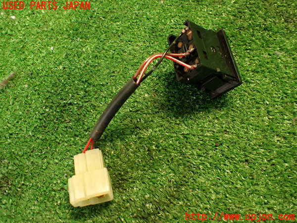 2UPJ-9237246311]ソアラ(JZZ31)スイッチ6 (UP DOWN) 中古_3