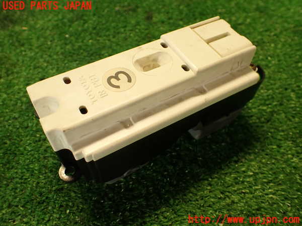 2UPJ-9237246240]ソアラ(JZZ31)右パワーウィンドウスイッチ 中古_4