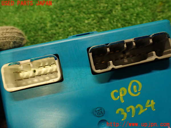 2UPJ-9237246146]ソアラ(JZZ31)コンピューター1 (TILT＆TELESCOPIC) 中古_3