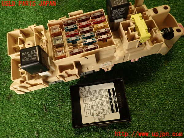 2UPJ-9237246742]ソアラ(JZZ31)ヒューズボックス2 中古_5
