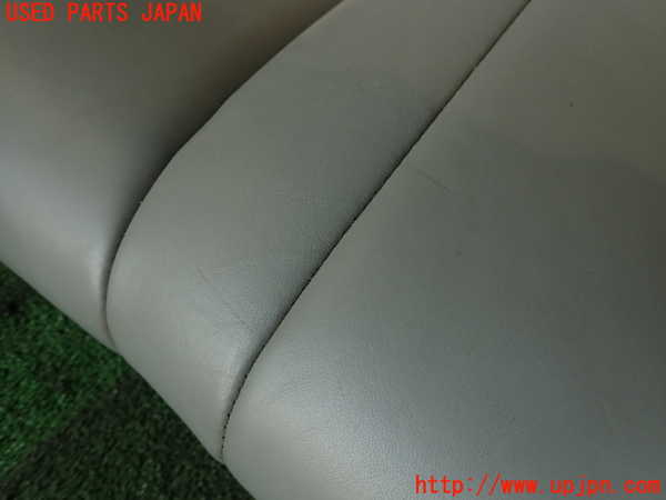 2UPJ-9237247385]ソアラ(JZZ31)リアシート 中古_2