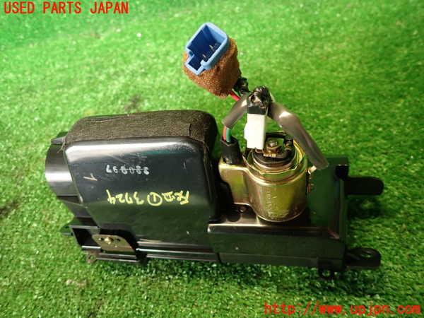 2UPJ-9237247821]ソアラ(JZZ31)灰皿1 中古_4