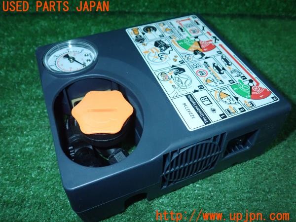 3UPJ=9237250625]ボルボ XC60(UD4204TXC)前期 純正 パンク修理キット 中古_4