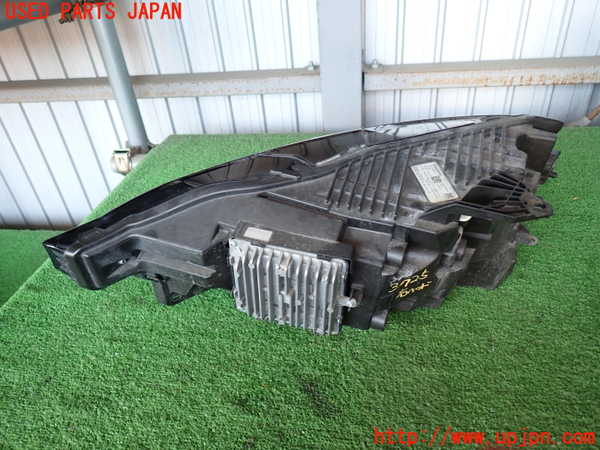 2UPJ-9237251130]ボルボ・XC60(UD4204TXC)右ヘッドライト LED 中古_4