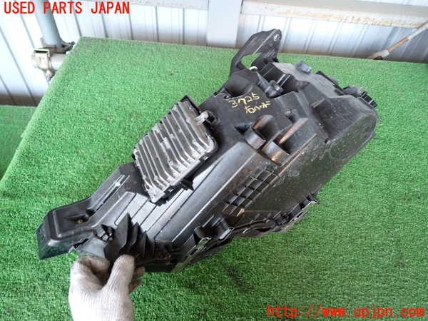 2UPJ-9237251130]ボルボ・XC60(UD4204TXC)右ヘッドライト LED 中古_5