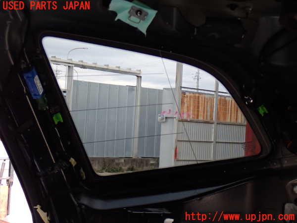 2UPJ-9237251380]ボルボ・XC60(UD4204TXC)右クォーターガラス 中古 PILKINGTON M5532 43R-011595_4