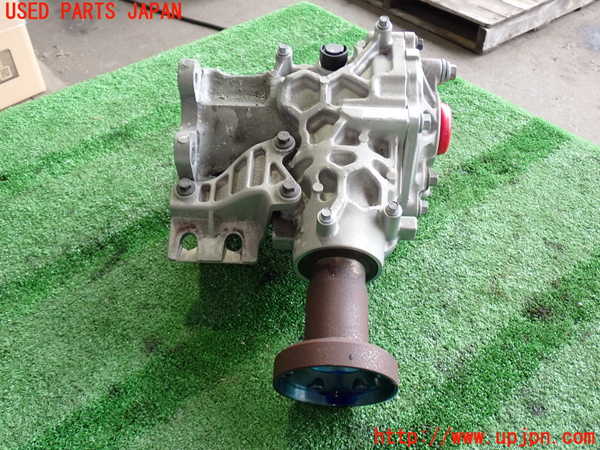 2UPJ-9237253300]ボルボ・XC60(UD4204TXC)トランスファー 中古_2