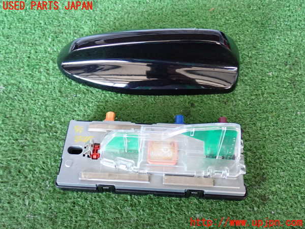 2UPJ-9237256550]ボルボ・XC60(UD4204TXC)アンテナ 中古_2