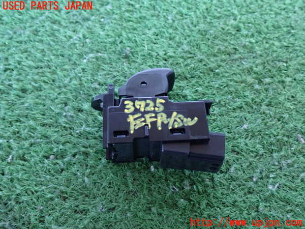 2UPJ-9237256245]ボルボ・XC60(UD4204TXC)左前パワーウィンドウスイッチ 中古_2