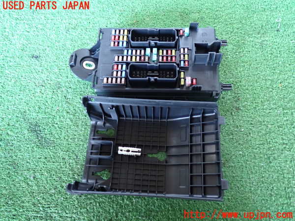 2UPJ-9237256741]ボルボ・XC60(UD4204TXC)ヒューズボックス1 中古_2