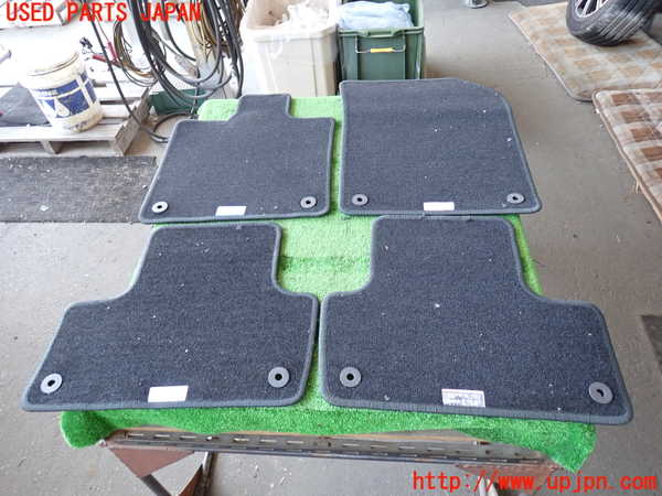 2UPJ-9237257800]ボルボ・XC60(UD4204TXC)フロアマット 中古_4