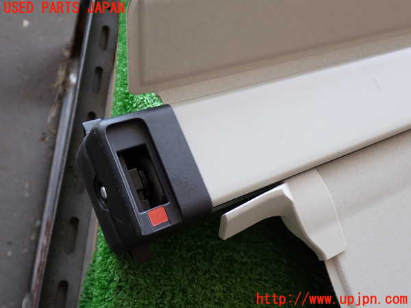 2UPJ-9237257761]ボルボ・XC60(UD4204TXC)トノカバー1 中古_2