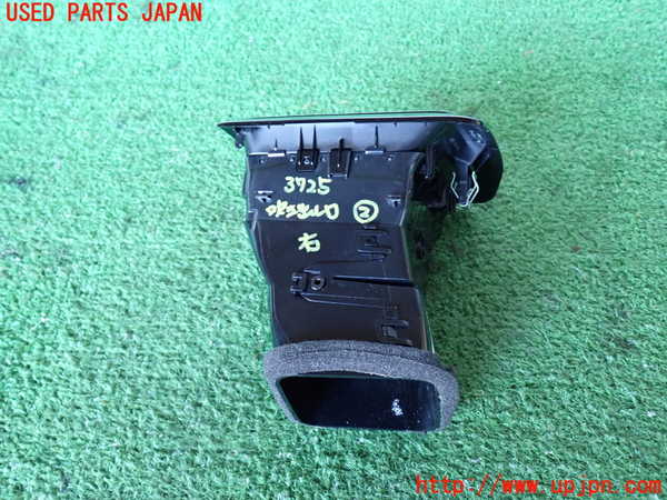 2UPJ-9237257527]ボルボ・XC60(UD4204TXC)エアコン吹き出し口2(右) 中古_2