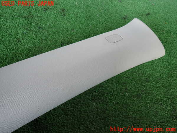 2UPJ-9237257655]ボルボ・XC60(UD4204TXC)右フロントピラートリム 中古_3