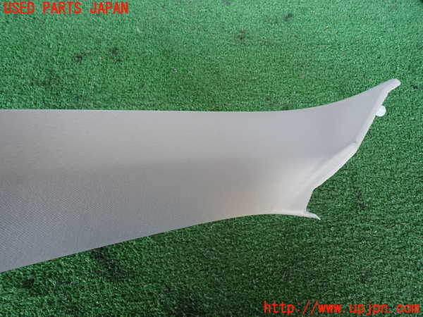 2UPJ-9237257660]ボルボ・XC60(UD4204TXC)左フロントピラートリム 中古_2