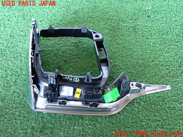 2UPJ-9237257691]ボルボ・XC60(UD4204TXC)内装トリム類1 中古_2