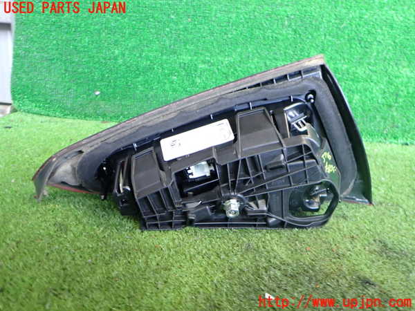 2UPJ-9237261550]ベンツ A200 d(177012)(W177)右リアフィニッシャー 中古_2