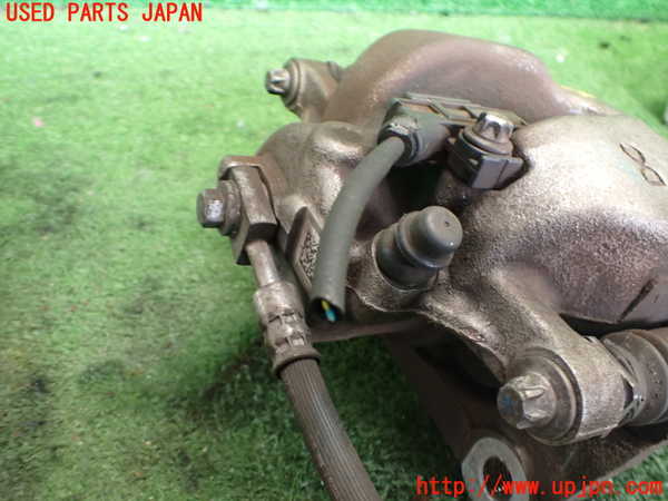 2UPJ-9237264080]ベンツ A200 d(177012)(W177)右フロントキャリパー 中古_2