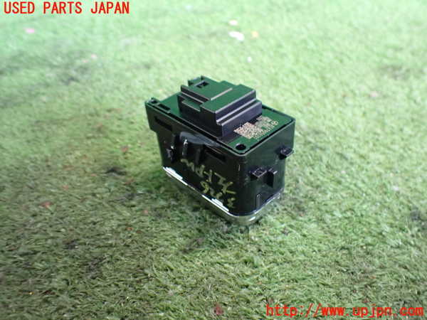 2UPJ-9237266245]ベンツ A200 d(177012)(W177)左前パワーウィンドウスイッチ 中古_2