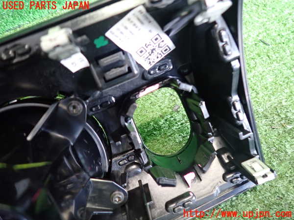 2UPJ-9237267526]ベンツ A200 d(177012)(W177)エアコン吹き出し口1 (真中) 中古_3