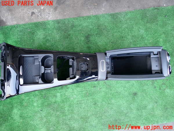 2UPJ-9237267540]ベンツ A200 d(177012)(W177)センターコンソール 中古_3