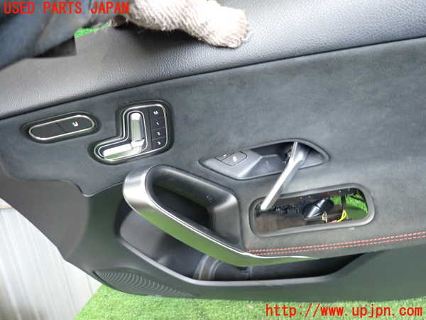 2UPJ-9237261234]ベンツ A200 d(177012)(W177)右前ドア内張り 中古_2