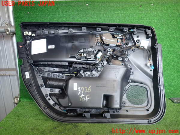 2UPJ-9237261234]ベンツ A200 d(177012)(W177)右前ドア内張り 中古_4