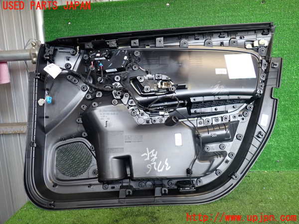 2UPJ-9237261264]ベンツ A200 d(177012)(W177)左前ドア内張り 中古_5