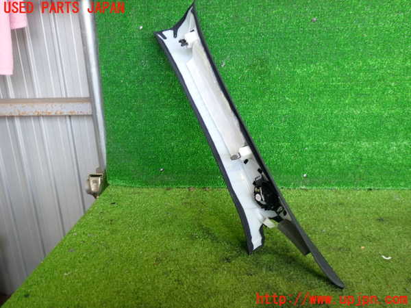 2UPJ-9237267655]ベンツ A200 d(177012)(W177)右フロントピラートリム 中古_2