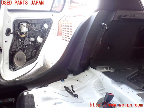 2UPJ-9237267675]ベンツ A200 d(177012)(W177)右リアピラートリム 中古_3