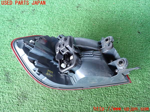 2UPJ-9237271530]BMW 420i グランクーペ(4A20)(F36)右テールランプ 中古_4