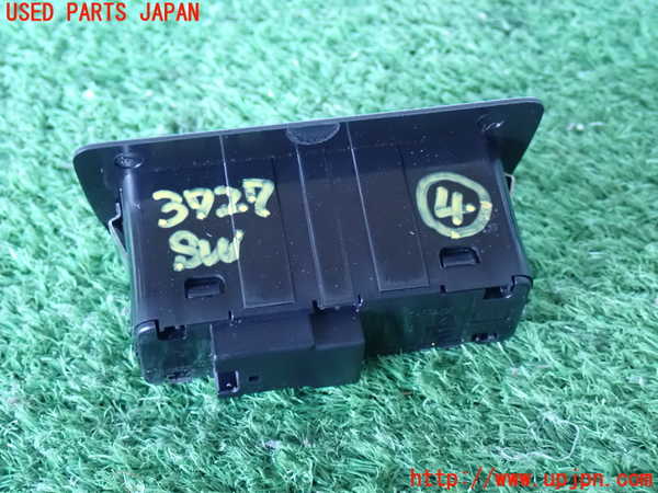 2UPJ-9237276309]BMW 420i グランクーペ(4A20)(F36)スイッチ4 (バックドア、キーロック) 中古_2