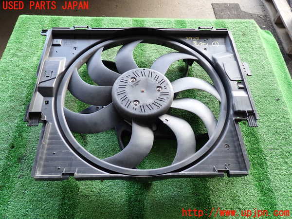 2UPJ-9237276836]BMW 420i グランクーペ(4A20)(F36)電動ファン1 中古_4