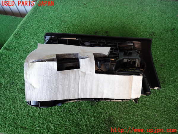 2UPJ-9237277516]BMW 420i グランクーペ(4A20)(F36)グローブボックス1 中古_4
