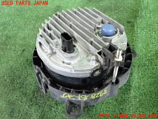 2UPJ-9237281180]BMW ミニ(MINI)クーパーSD(XT20)(F55)右フォグ 中古_2