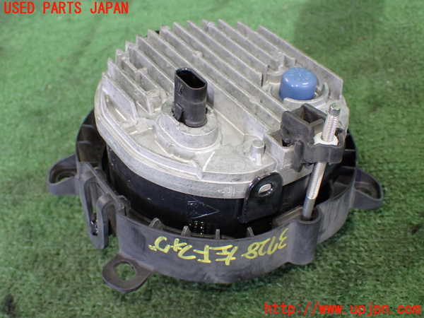 2UPJ-9237281182]BMW ミニ(MINI)クーパーSD(XT20)(F55)左フォグ 中古_2